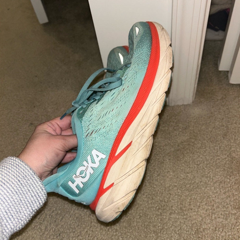 HOKA Women’s Clifton 8 Running Sneaker Tennis Shoes - Picture 5 of 8